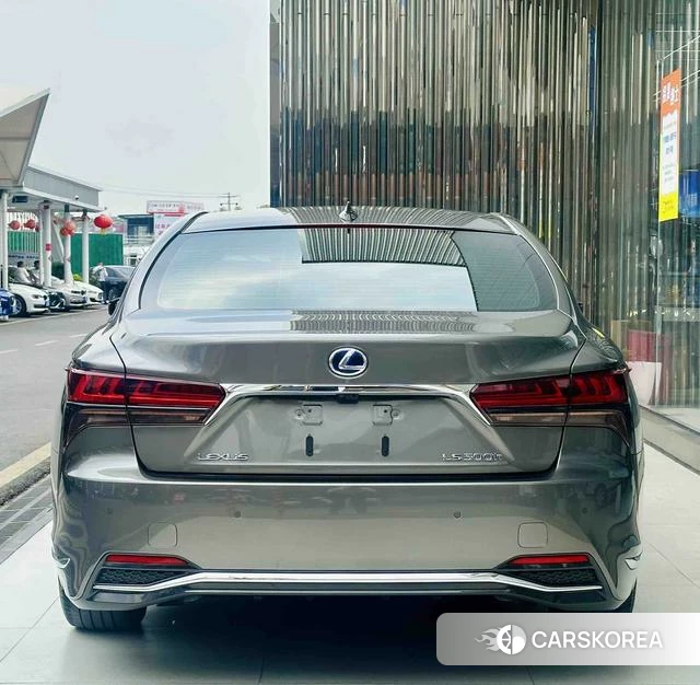 Lexus LS id 4261868 из Китая 7