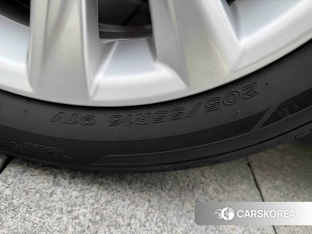 Toyota Corolla id 4277280 из Китая 7