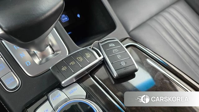 Genesis G90 id 4849912 из Кореи 7