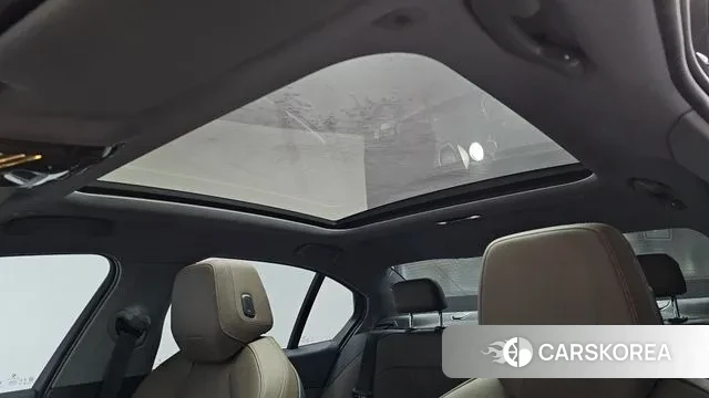 BMW 5 Series (G60) id 3517673 из Кореи 7