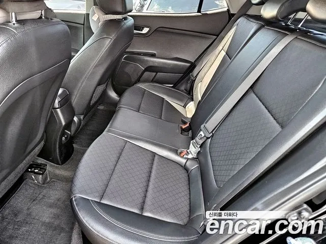 Kia Stonic id 2951776 из Кореи 7