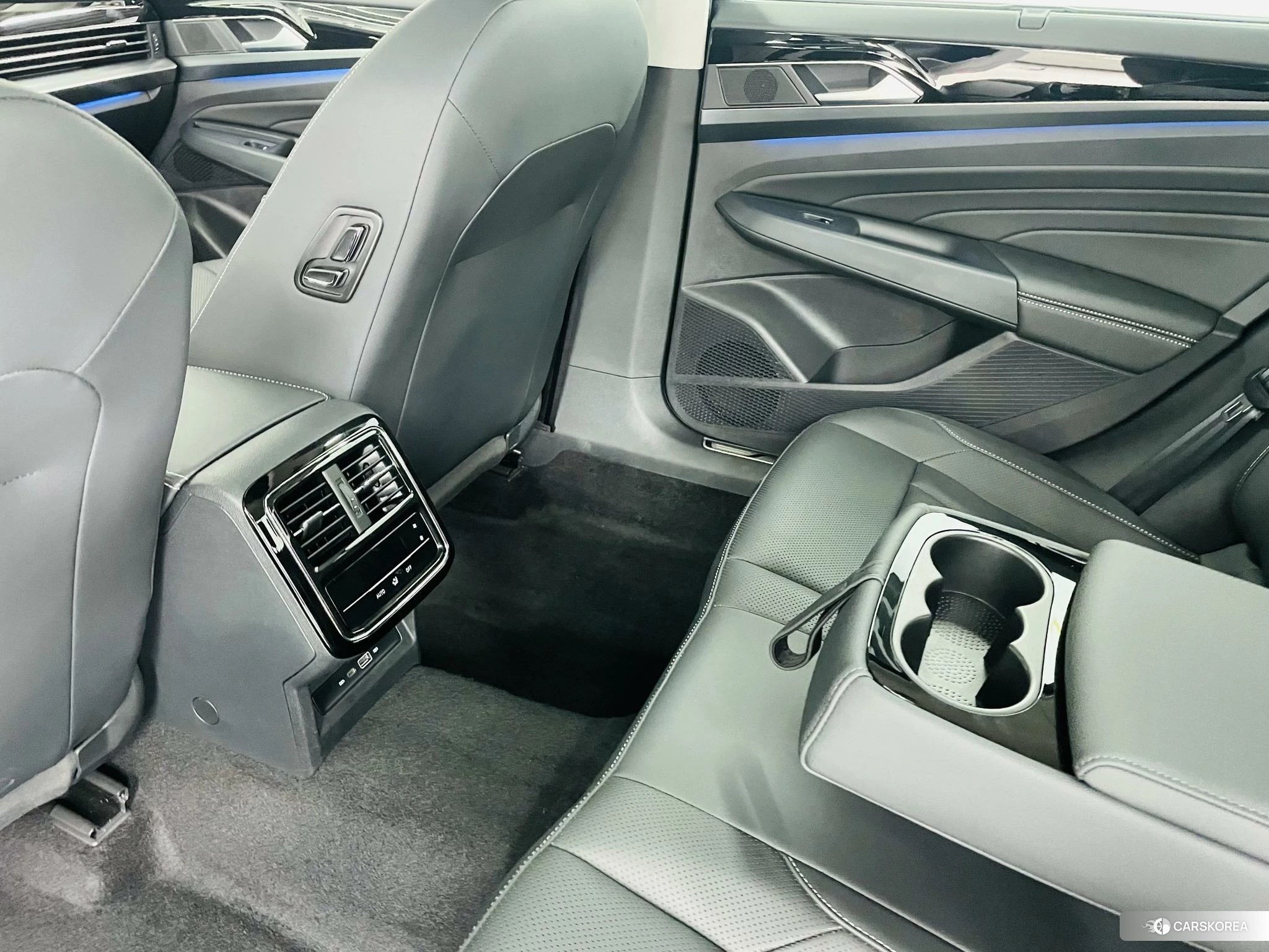 Volkswagen Passat id 4467468 из Китая 7