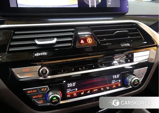 BMW 5 Series (G30) id 3348313 из Кореи 7