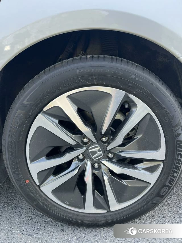 Honda Accord id 4297942 из Китая 7