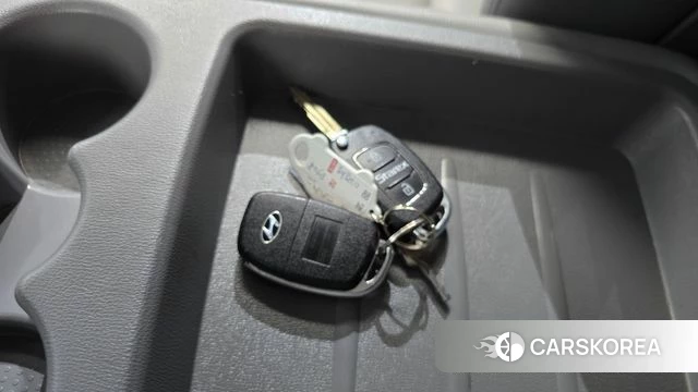 Hyundai The New Grand Starex id 4550886 из Кореи 7