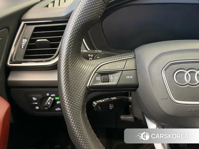 Audi Q5L id 4276051 из Китая 7