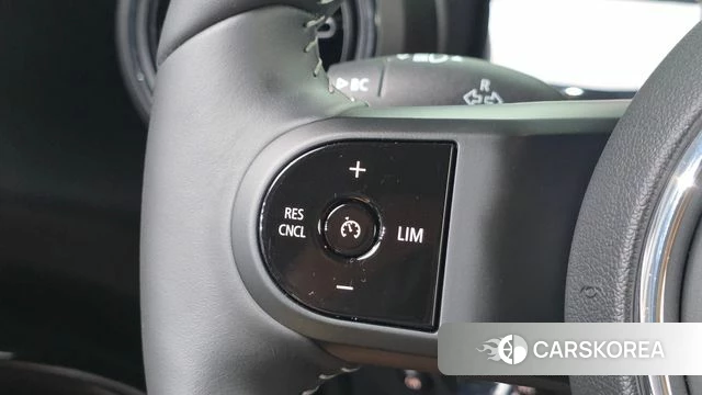 Mini Cooper S Convertible id 4757396 из Кореи 7