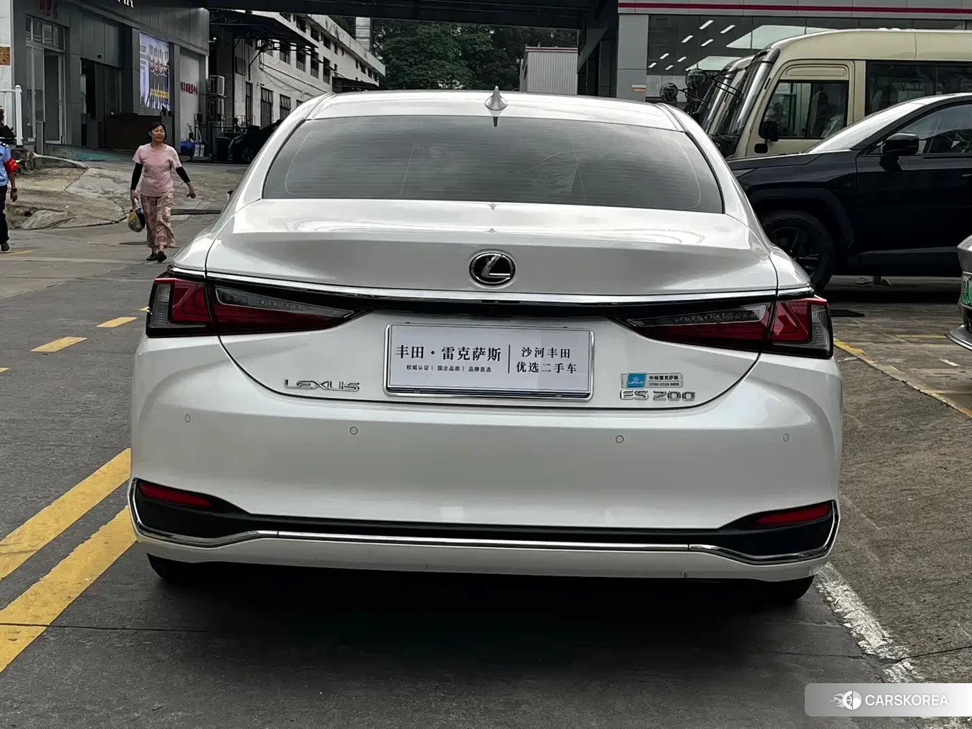 Lexus ES id 4601892 из Китая 7
