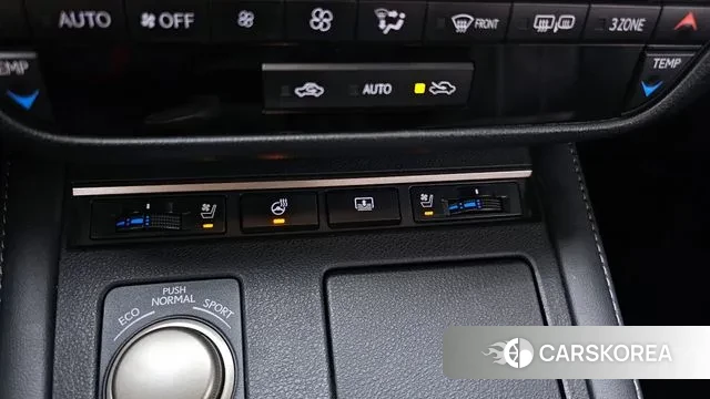 Lexus New ES300h id 3434800 из Кореи 7