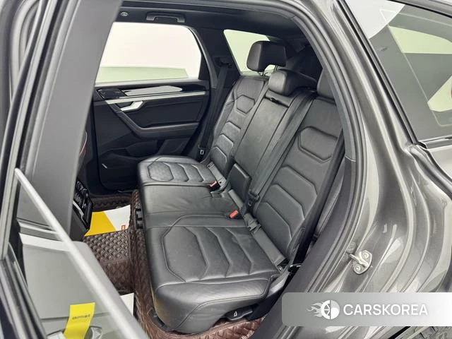 Volkswagen Touareg id 4258589 из Китая 7