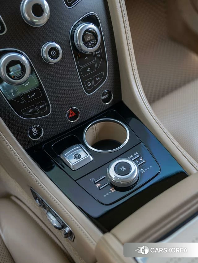 Aston Martin Rapide id 4238609 из Китая 7