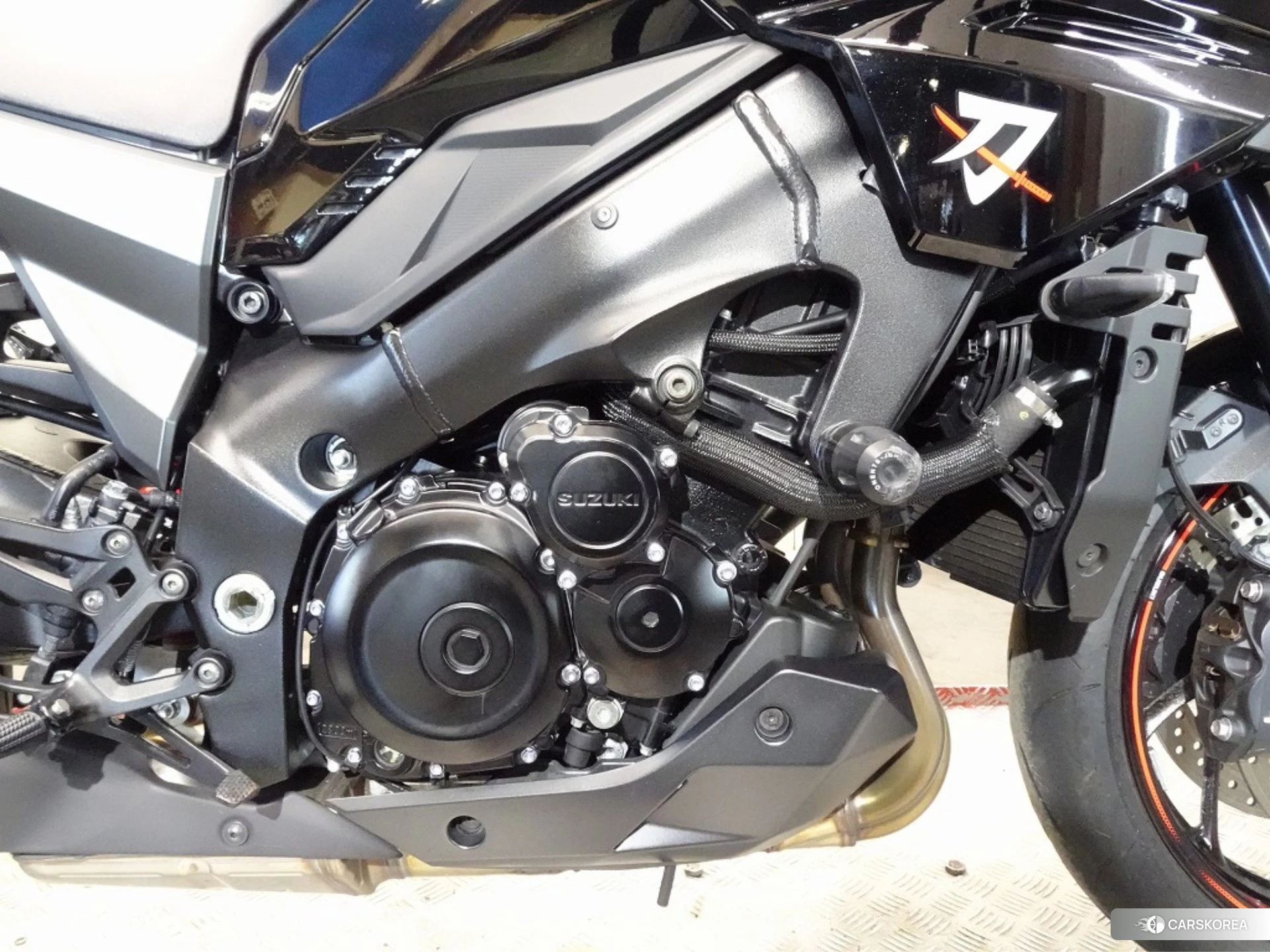 Suzuki GSX-S1000S Katana id 3947858 из Японии 7