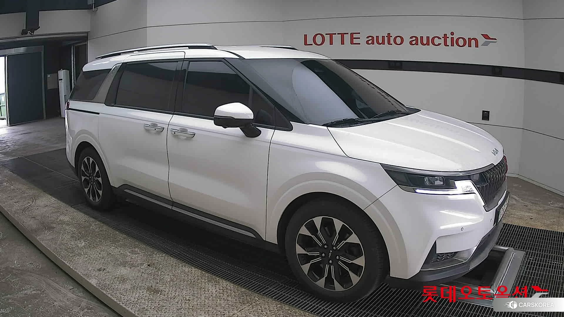 Kia Carnival Limousine id 3882175 из Кореи 7