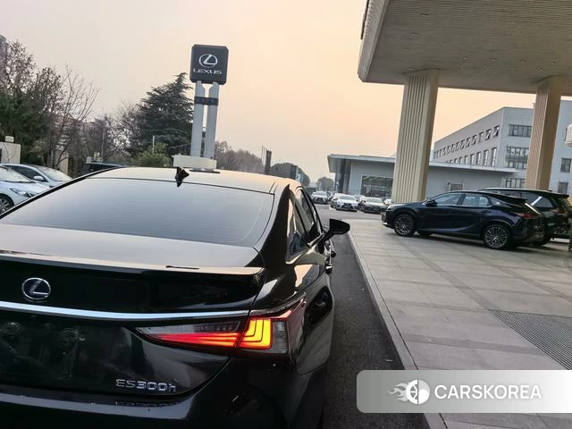Lexus ES id 4279029 из Китая 7
