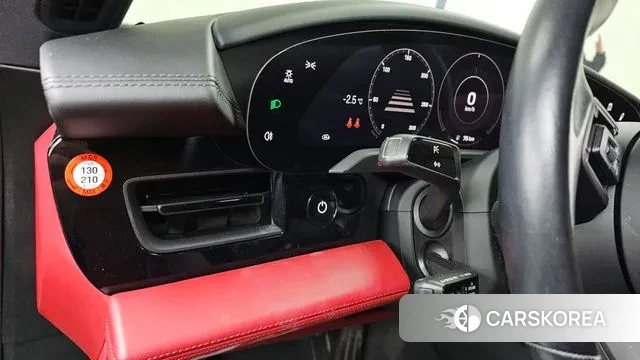 Porsche Taycan id 3519445 из Кореи 7