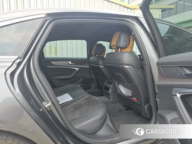 Audi A6L id 4261391 из Китая 7