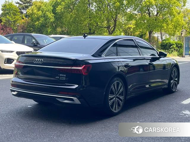 Audi A6L id 4206982 из Китая 7