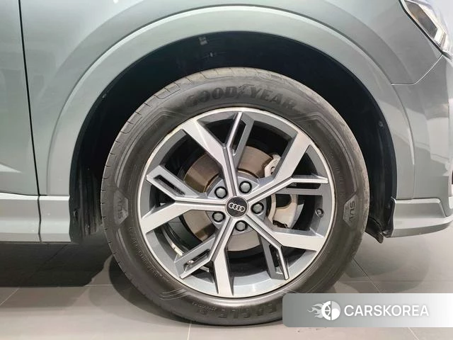 Audi Q3 Sportback id 4213819 из Китая 7