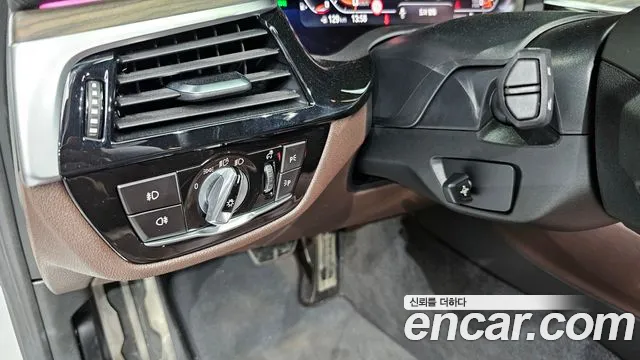 BMW 5 Series (G30) id 2752445 из Кореи 7