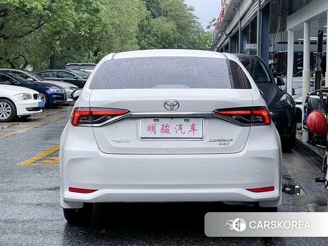 Toyota Corolla id 4353782 из Китая 7