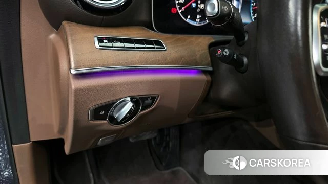 Mercedes-Benz E-Class W213 id 3899455 из Кореи 7