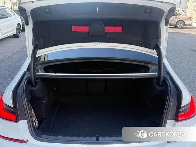 BMW 3 Series (G20) id 3098134 из Кореи 7