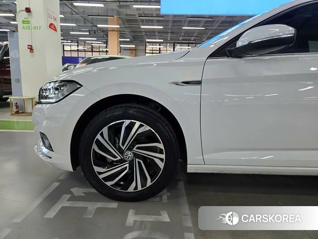 Volkswagen Sagitar id 4321359 из Китая 7