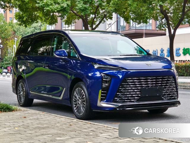 Buick GL8 PHEV id 3939491 из Китая 7