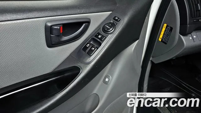 Hyundai The New Grand Starex id 2282787 из Кореи 7