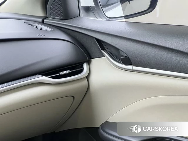 Buick Yinglang id 3957763 из Китая 7