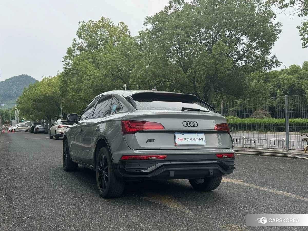 Audi Q5L 2020 Серебристо-серый из Китая, фото 6