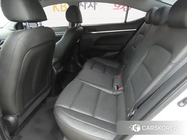 Hyundai The New Avante AD id 3626995 из Кореи 7