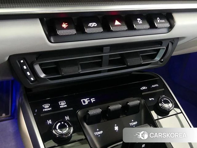 Porsche 911(992) id 4202589 из Кореи 7