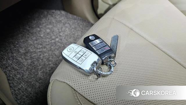 Kia The New Carnival id 3924976 из Кореи 7