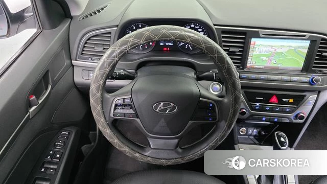 Hyundai Avante AD id 4596371 из Кореи 7