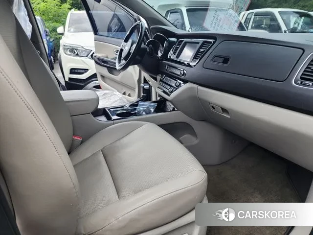 Kia The New Carnival id 3041995 из Кореи 7