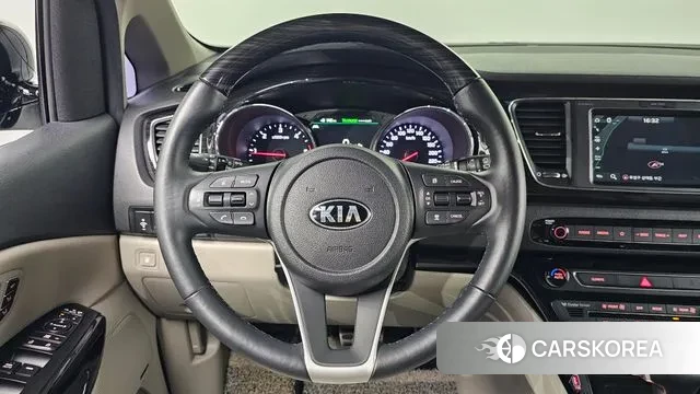 Kia The New Carnival id 2369136 из Кореи 7
