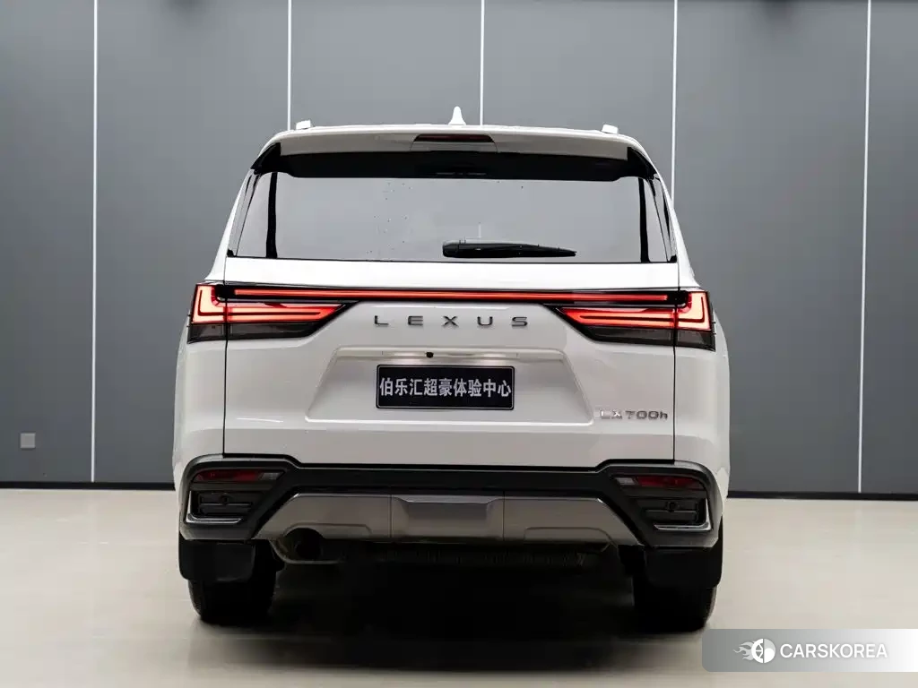 Lexus LX id 4664535 из Китая 7