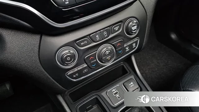 Jeep Cherokee (KL) id 3713054 из Кореи 7