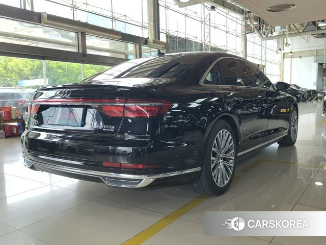 Audi A8 id 4342192 из Китая 7