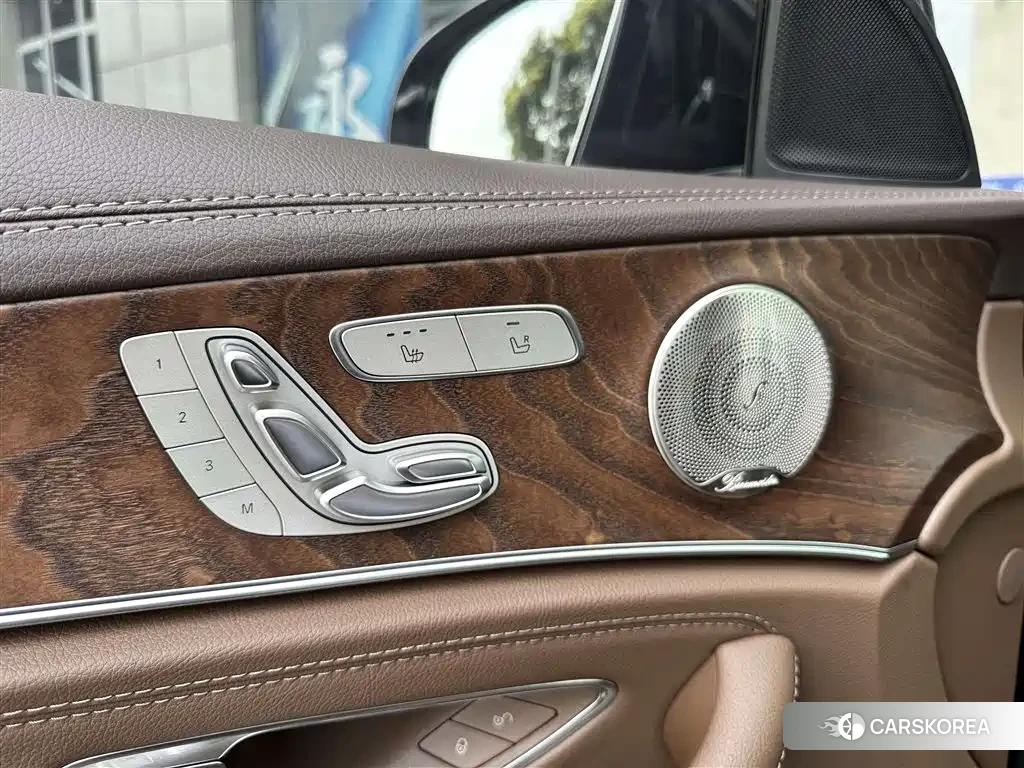 Mercedes-Benz E-Class id 4589335 из Китая 7