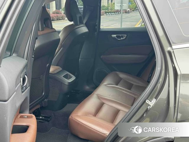 Volvo XC60 id 4219702 из Китая 7