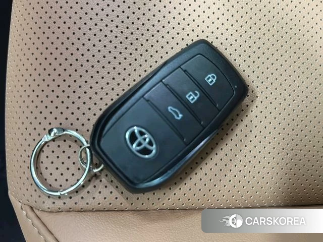 Toyota Camry id 4278187 из Китая 7