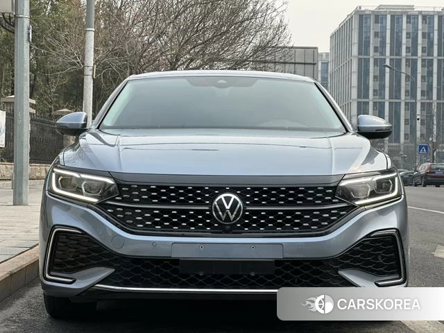 Volkswagen Passat id 4257956 из Китая 7