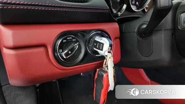 Porsche 718 Cayman id 3834909 из Кореи 7