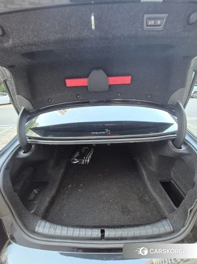 BMW 5 Series (G30) id 3300172 из Кореи 7