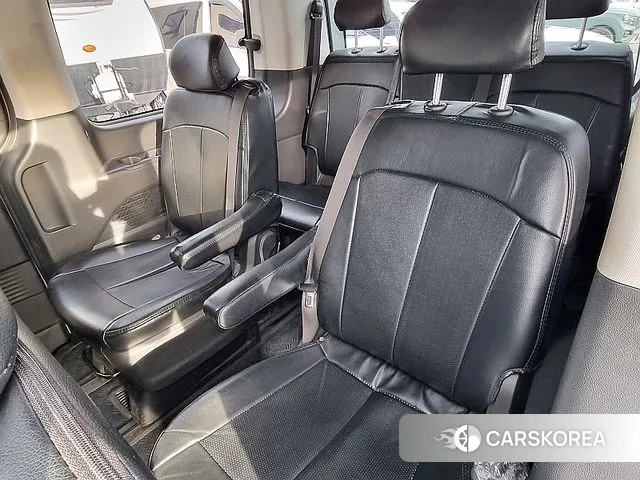 Hyundai Staria id 3640362 из Кореи 7