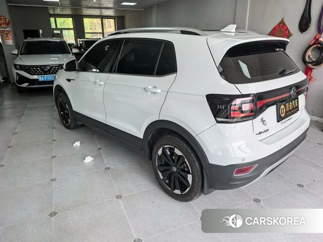 Volkswagen Exploring the shadow id 4359418 из Китая 7