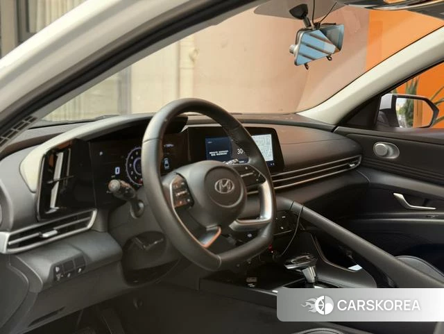 Hyundai Elantra id 4298083 из Китая 7