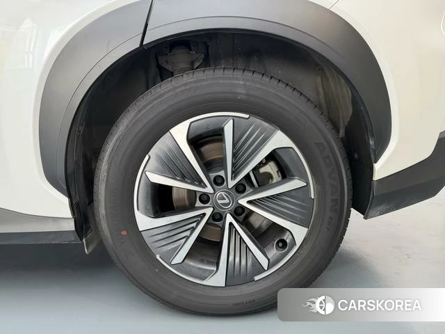 Lexus RZ id 4219336 из Китая 7
